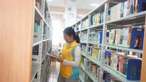 主題教育正當時 第五黨支部開展圖書整理與教育咨詢義務服務活動